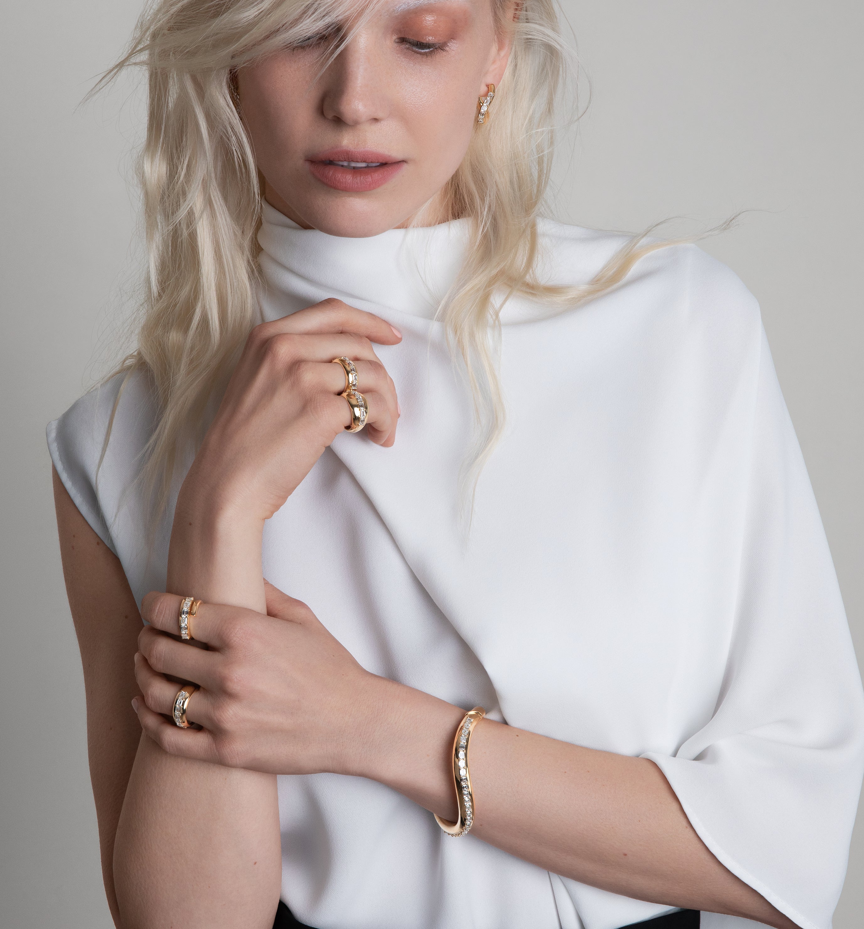 Atena Contrarie Ring