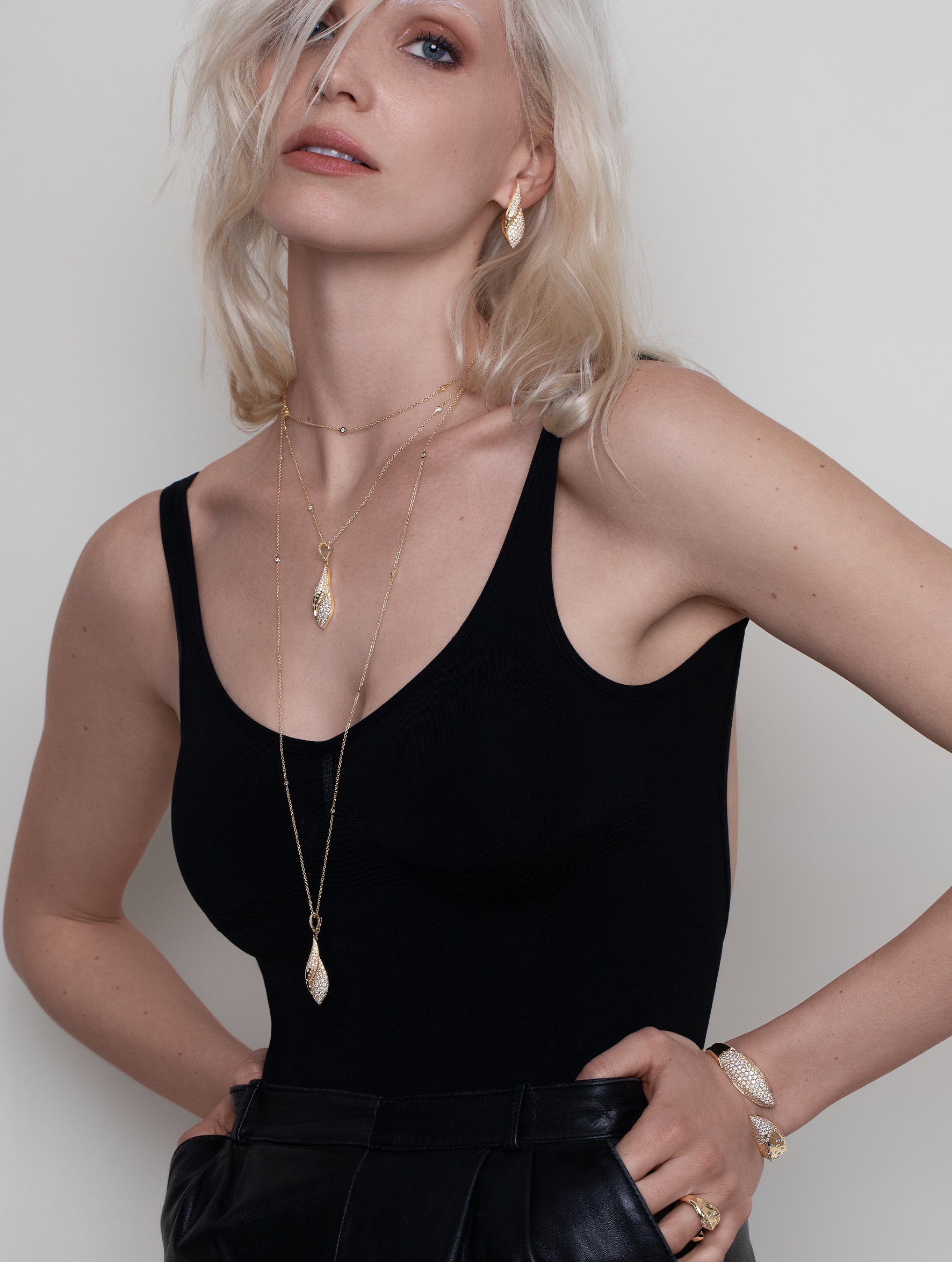 Abbraccio Necklace- Elan