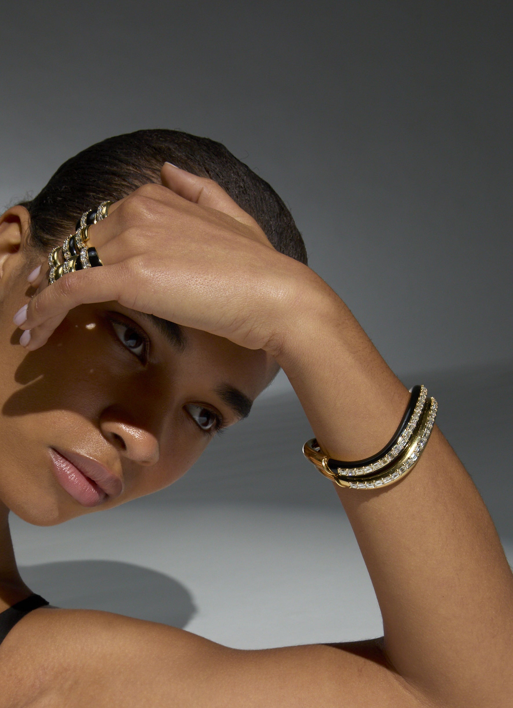 Atena Sway Enamel Bracelet