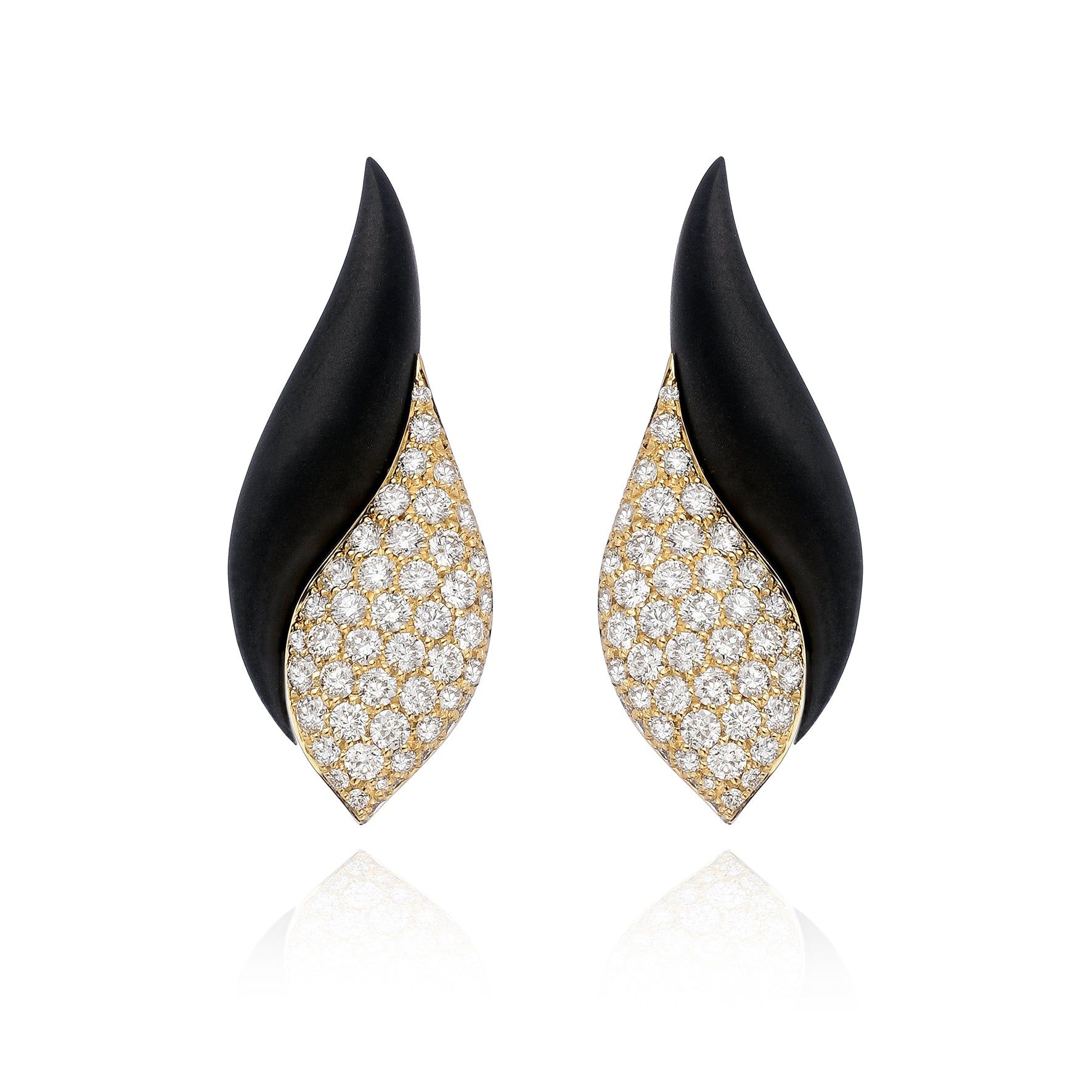 Abbraccio Petite Leaf Earrings
