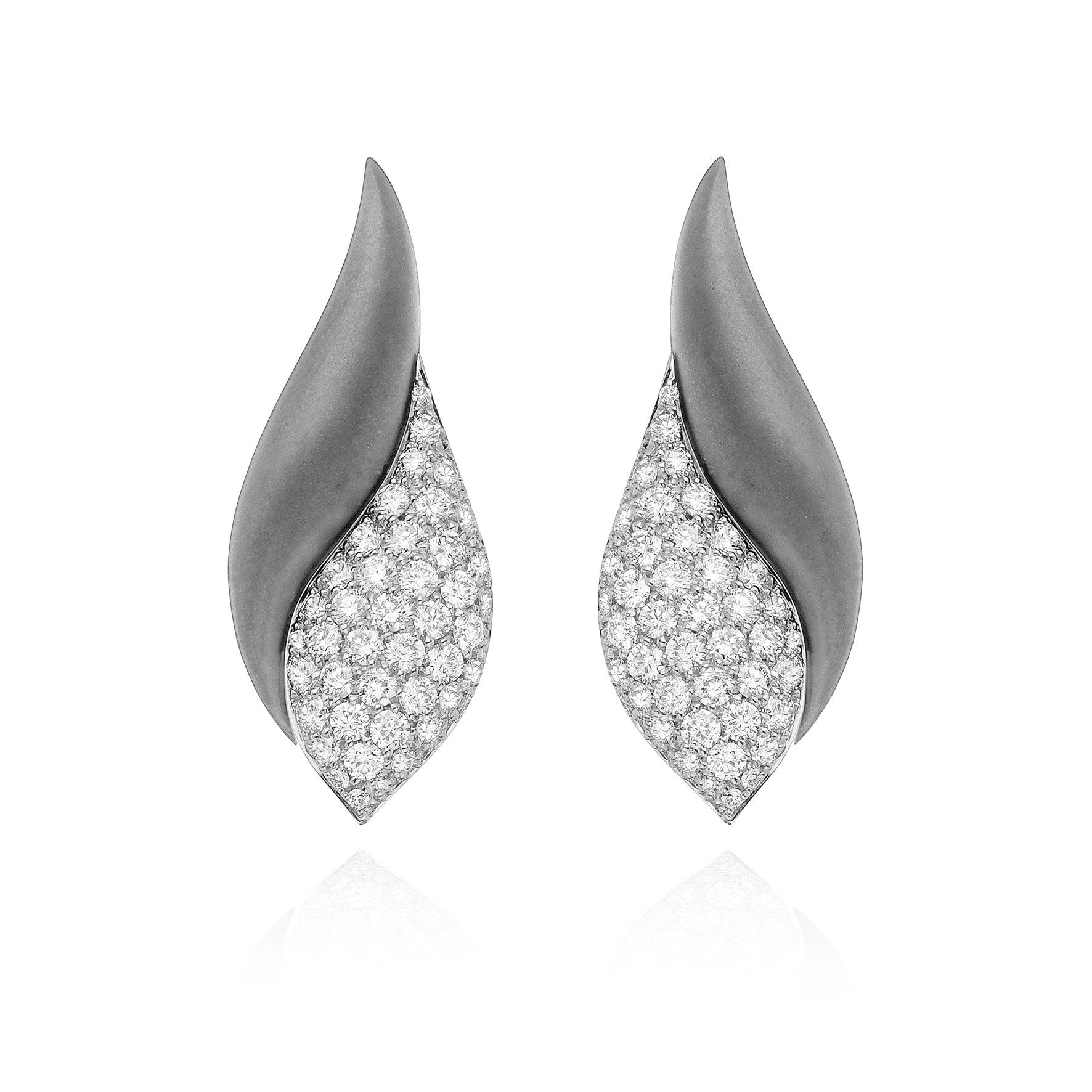 Abbraccio Petite Leaf Earrings