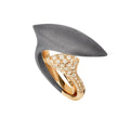Abbraccio Petite Contrarie Ring