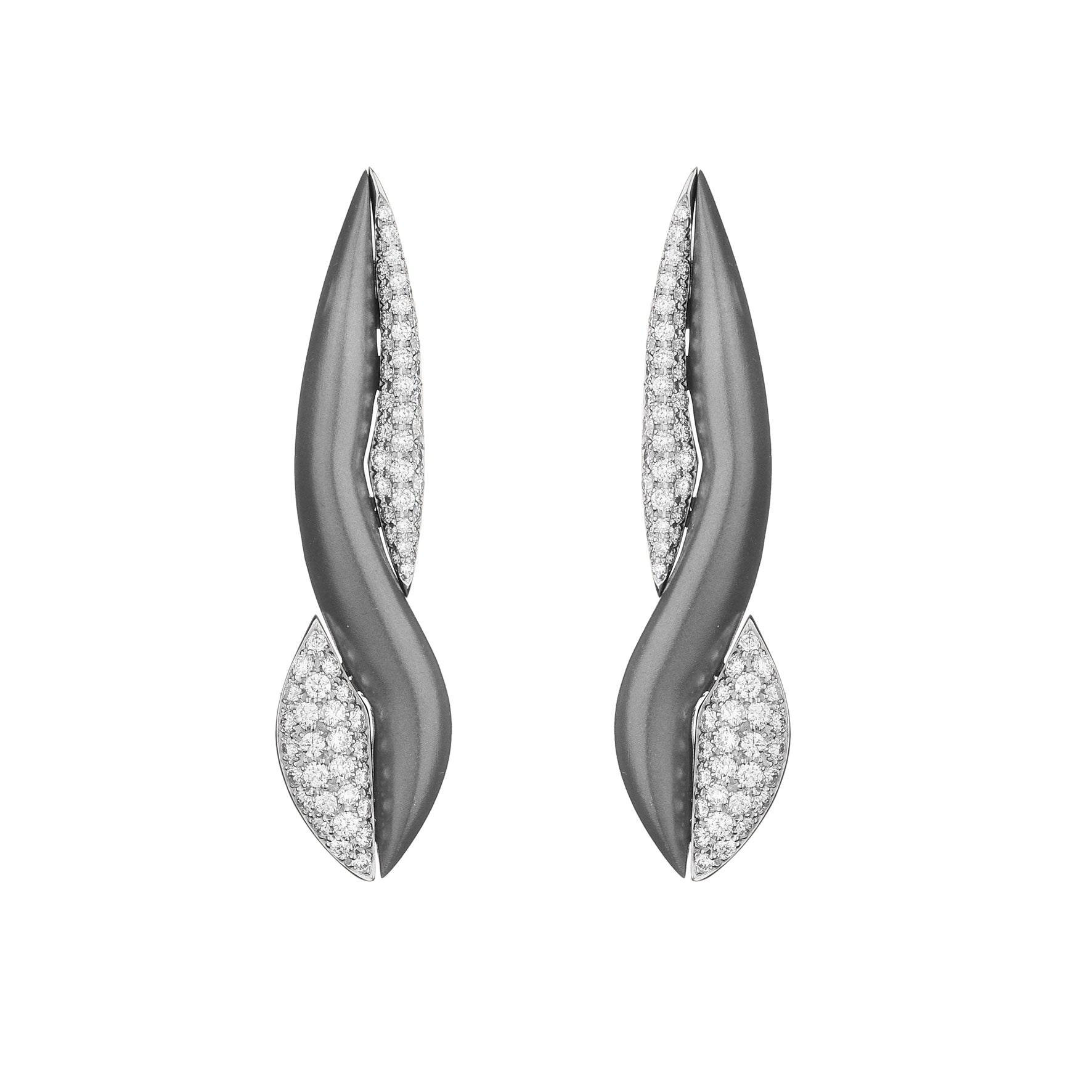 Abbraccio Grande Leaf Earrings